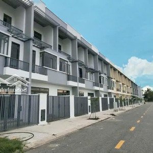cần bán căn nhà phố 1 trệt 1 lầu trong khu đô thị phước đông new city