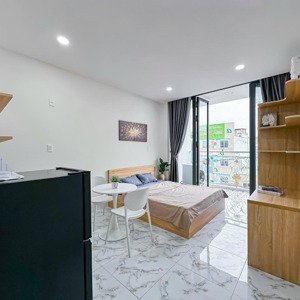 cho thuê căn hộ ban công full nội thất siêu xịn gần lotte, rmit, tdt