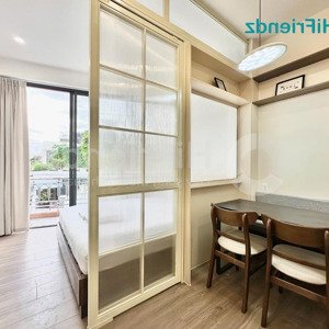 chưng cư mini đẹp như ảnh - 1pn ban công - tiện nghi cao cấp - gần toà nhà viettel quận 3