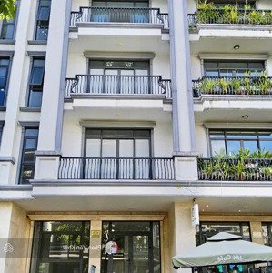 tòa nhà văn phòng 7x20m ,nhà 1 hầm 5 lầu thang máy vị trí đẹp tại vạn phúc city cần cho thuê