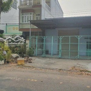 cần tiền bán gấp mặt bằng kho 200m2 ( 8mx25m)