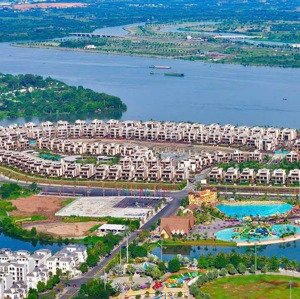 cần bán biệt thự đơn lập dt 321 m/2 giá 40 tỷ bao hết chi phí vinhomes grand park q9 lh :0938449232