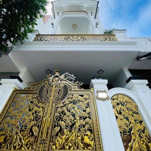 siêu phẩm tân cổ điển 3 tầng hòa minh gần biển. ngôi nhà sẽ khiến anh chị tự hào khi sở hữu!