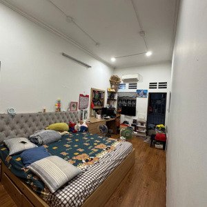 cho thuê nhà nguyên căn 42m2, 5 tầng, tôn thất tùng , đống đa , 12.999 tr/ tháng