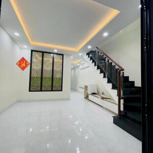 (TP. Tây Ninh) Bán trả góp. Nhà lầu 2 tầng. 650 triệu/công chứng, nhận nhà