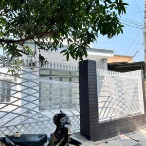NHÀ NGAY CHỢ CHÁNH MỸ THỦ DẦU MỘT DIỆN TÍCH 200m