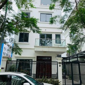cho thuê bt khu nhà ở quốc hội lương thế vinh 140m x 4 tầng 