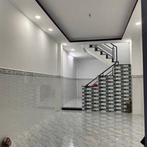 trệt 2 lầu 4x14m có 4pn 3wc sẵn máy lạnh gần emart phan văn trị p5 gv giá 16 triệu