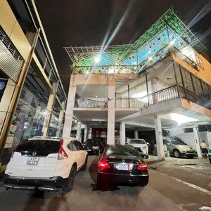 cho thuê xưởng garage oto ngay vinhomes! mặt tiền ung văn khiêm, phường 25, bình thạnh