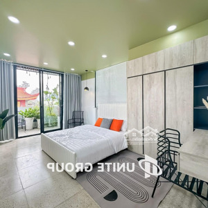 căn hộ ban công - mặt tiền - thang máy - nội thất cao cấp - chợ bến thành - vincom đồng khởi