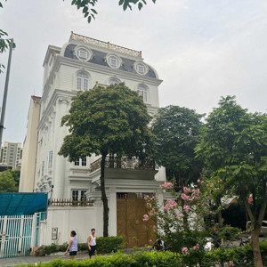 biệt thự thành phố giao lưu 58 tỷ 190m2 mt 10m 4 tầng 2 mặt đường trước sau, trước nhà có vườn hoa