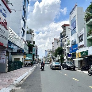 bán nhà mặt tiền kd khu vip huỳnh văn bánh, phú nhuận, 4 tầng, 67m2, nở hậu 6.5m, 21.85 tỷ