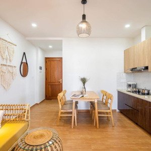 bán tòa căn hộ mặt tiền đường núi thành có hợp đồng thuê 1 tỷ/ năm