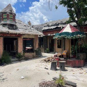 Cho Thuê Khuôn Viên Kinh Doanh Gần 1000m2 Ngay Trung Tâm Biên Hoà