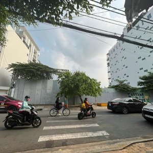 hàng hiếm..1984m2 đất mt đường 77,sát bên lotte,q7..thích hợp xây cao tầng