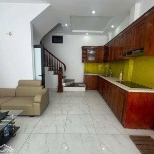 bán nhà siêu đẹp - trung tâm quang trung, hà đông
 diện tích: 40m² mặt tiền: 4,5m giá chỉ: 8 tỷ