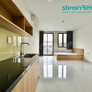 cho thuê căn hộ dịch vụ đầy đủ nội thất , ban công siêu thoáng