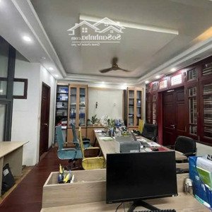 Bán Tòa Nhà Văn Phòng Phố Hoàng Quốc Việt Dt85mx8tx4,8m Giá Chào 42 Tỷ Kd Sầm Uất, Dòng Tiền Tốt