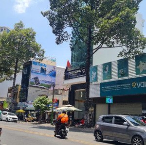 Bán Nhà Căn Góc Nguyễn Tri Phương, Q. 10, Hệ Thống điện Mặt Trời, 94m2, 4 Tầng, Giá 17 Tỷ