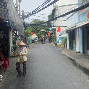hot, siêu phẩm, kẹt tiền bán rất gấp nhà âu dương lân [p3 q8] dt: 40m2 (3.9x 10.2m), 2t chỉ 4.65 tỷ