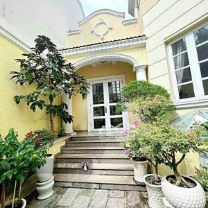 biệt thự duy nhất mặt tiền phùng khắc khoan q1, hồ bơi - sân vườn - 12m x 24m - giá 190 tỷ