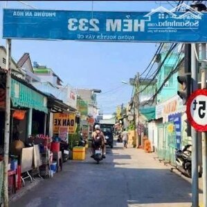 Nhà 7 Triêụ Mặt Tiền Hẻm 233 Cách đường Nguyễn Văn Cừ 50 M