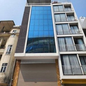 cho thuê nhà tại vũ phạm hàm 110m x 6tầng thang máy mt 5.5m vỉa hè rộng gia 50tr lh 