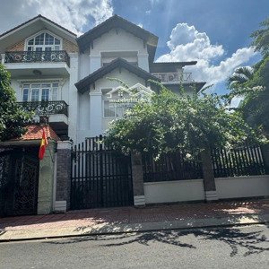 cho thuê biệt thự sân vườn 162/2a bình lợi, phường 13, bình thạnh