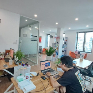 cho thuê văn phòng 35m2 tại nguyễn xiển - kim giang - linh đàm giá chỉ 5tr6 / tháng ô tô đậu cửa