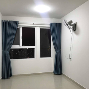 bán căn hộ citi soho - lầu 23 - nội thất cơ bản - gió mát cả ngày nhà có 2pn/2wc, tầng cao rất mát
