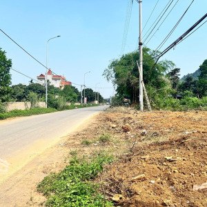 bán 1300m2 tại mặt trục chính bãi dài