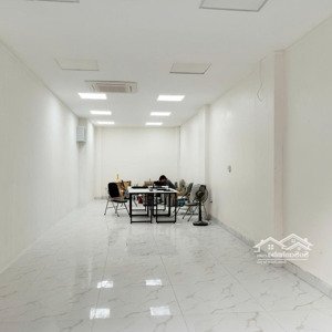cho thuê cửa hàng mặt phố chùa vua 55m2, mt 4m, giá 18tr