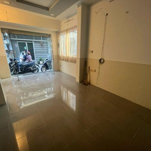 Cho Thuê Nhà Nguyễn Thị Tần, Q8, Ngay Chợ Rạch ông: 4x10m, Trệt 3 Lầu, Nhà Mới: 15 Triệu/tháng