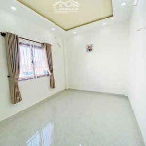 nhà mới ở ngay lưu hữu phước q8 ,( 3.6 x 11 ) , xe hơi đỗ cửa , 4pn , shr , không qh , nhỉnh 4 tỷ