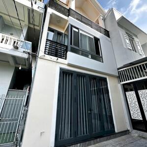 BÁN NHÀ 3 TẦNG FULL NỘI THẤT KIỆT 119 HÙNG VƯƠNG, P. PHÚ HỘI, TP HUẾ, GẦN SIÊU THỊ GO HUẾ