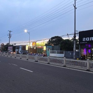 Cho Thuê Mặt Tiền đường 30 Tháng 4, P. Rạch Dừa (dt: 280m2) Ngang 10m + Vị Trí Kd + Giá 35tr / Th
