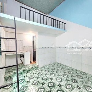 Phòng Rộng Mới 100% Gác đúc, Vân Tay Sát đường Nguyễn Tri Phương, Dĩ An Gần Thủ đức