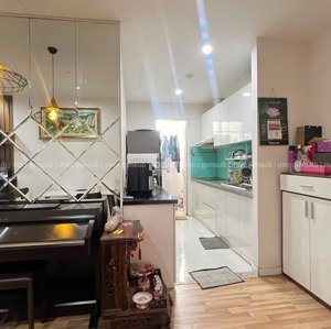 chính chủ bán căn hộ citygate 2 phòng,2 vệ sinh giá tốt
