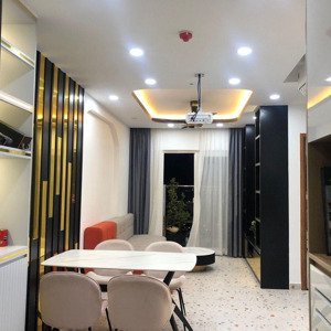 chính chủ bán căn hộ diamond riverside 2phòng,2 vệ sinh 73m2