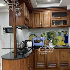 đang trống căn hộ 2 phòng ngủ đường lê lai, quận 1, 90m2, giá thuê 17 triệu/tháng. tình trạng trống