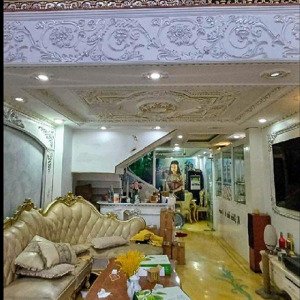 nhà dương quảng hàm, gò vấp, 6 tầng, đang kinh doanh spa, đường 8m