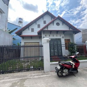quá rẻ, nhà vườn đẹp 240m2 ngay hiệp thành, thủ dầu một mà chỉ 10tr/tháng