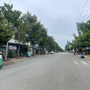 chính chủ gửi bán lô đất dịch vụ trung tâm dĩ an mặt tiền đường n15, sổ sẵn sang tên