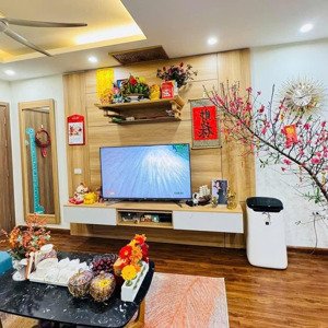 cần bán căn hộ 2pn - 67m2 - sky central - 176 định công - lh 