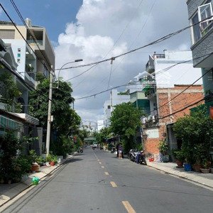 bán đất mặt tiền đường số 47 số nhà 51 phường bình thuận q7 ( đường vừa nâng )
-