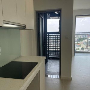 cho thuê căn hộ đẹp xuất sắc 2pn, 2vs, 76m2 tại urban green, thủ đức, 8 triệu