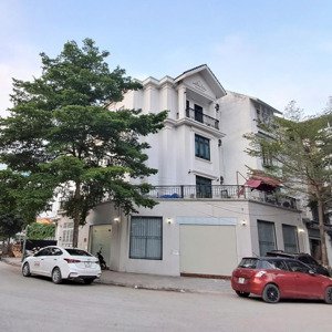 liền kề cổ nhuế. lô góc siêu thoáng, 2 mặt đường. đường ô tô tránh, vỉa hè. thông tứ phía