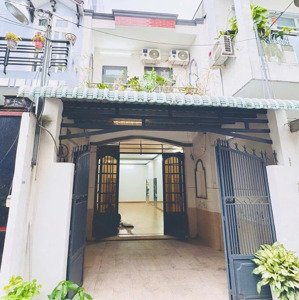 hẻm 5m ôtô luỹ bán bích, 4 x 20m, 2 tấm 3pn + 2wc rất rộng rãi, khu dân trí cao, em chủ
