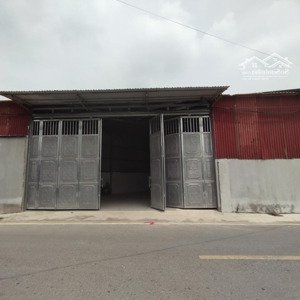 cho thuê kho đường tân triều, thanh trì. dt 400m2 cao 6m, điện 3fa, mái tôn trống nóng. giá 90k/m