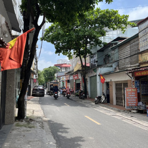 bán nhà đ. hồ tùng mậu 35mx5t, ô tô tải qua nhà, 50m ra ô tô tránh, dân xây, 2 mặt thoáng, chỉ 7 tỷ